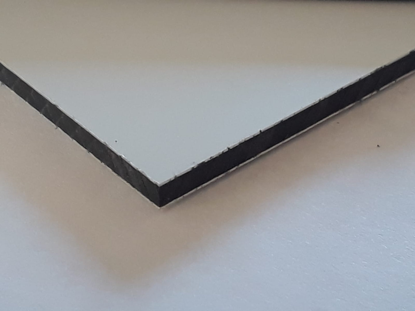 (108,24 Euro/m²) Dilite Alu Verbund Platte Kunststoff PE 680x250x4 mm Rest Stück