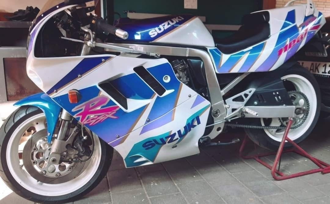 Motorrad Suzuki GSX R 1100 BJ 1991