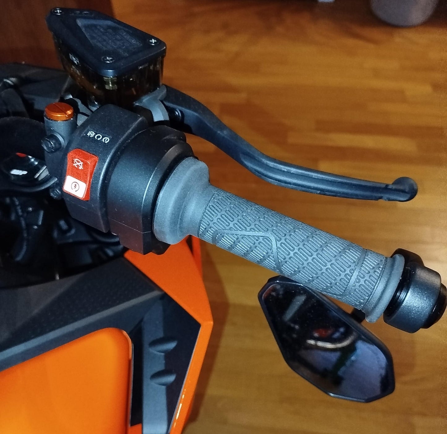 Motorrad KTM Duke 990 Modell 2024 Neufahrzeug